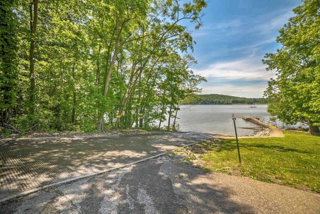 Lake Barkley Waterfront Home With Deck And Boat Dock! Cadiz Exterior photo